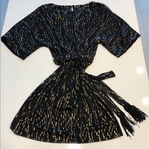 Jessica Simpson Black/Gold Sparkly Mini Dress ✨